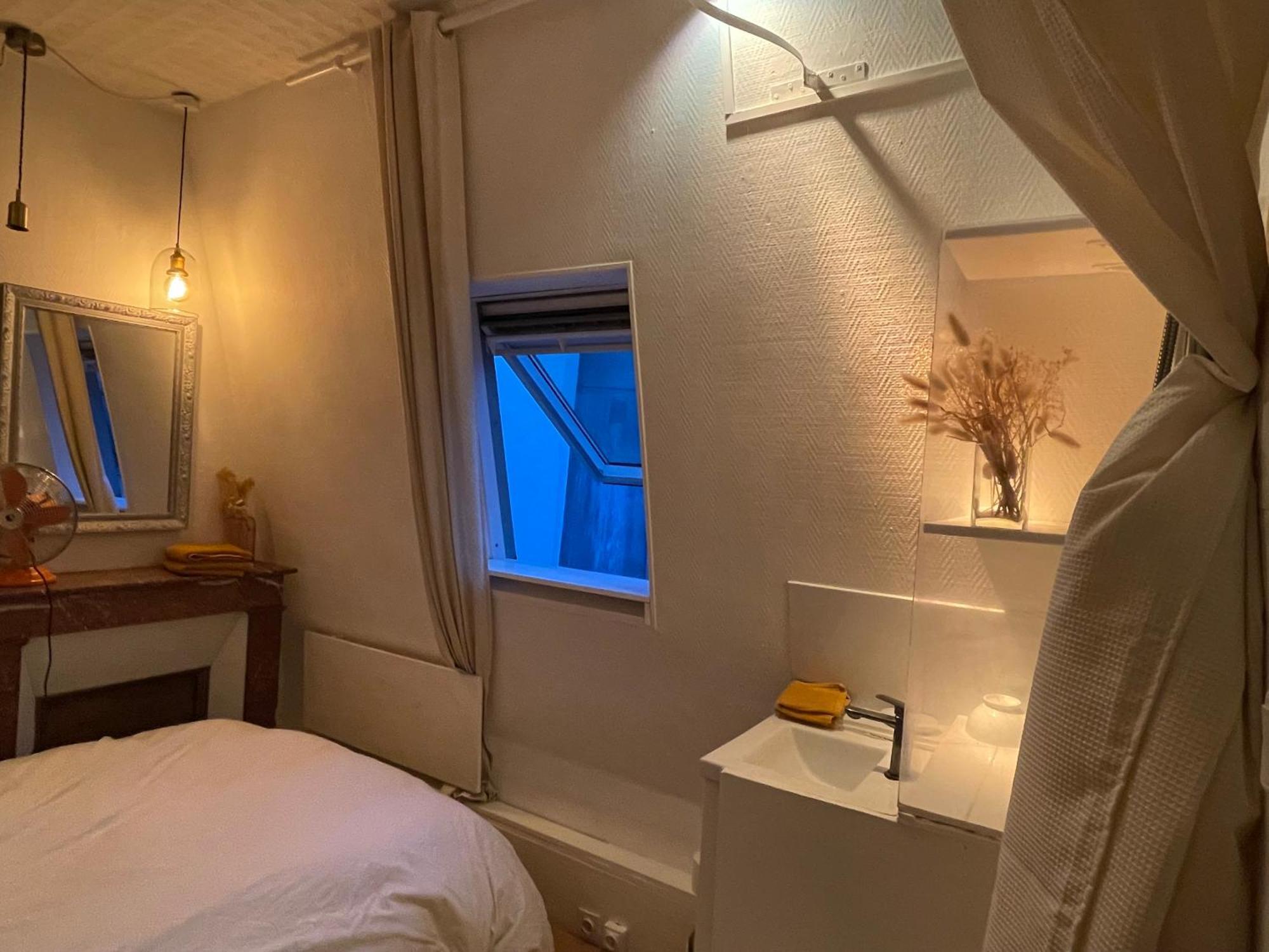 Central Cosy Room Париж Экстерьер фото